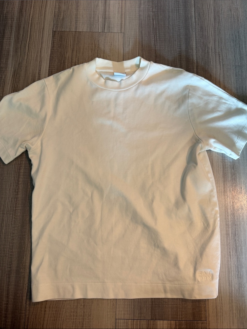 Zara Off-White Short Sleeve Crewneck Tee